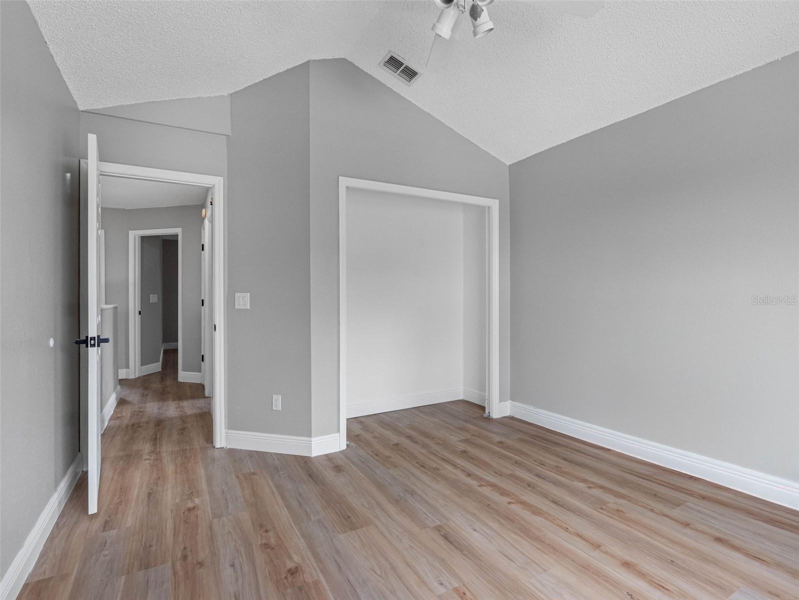 8841 KEY WEST CIR, TAMPA, FL, 33626