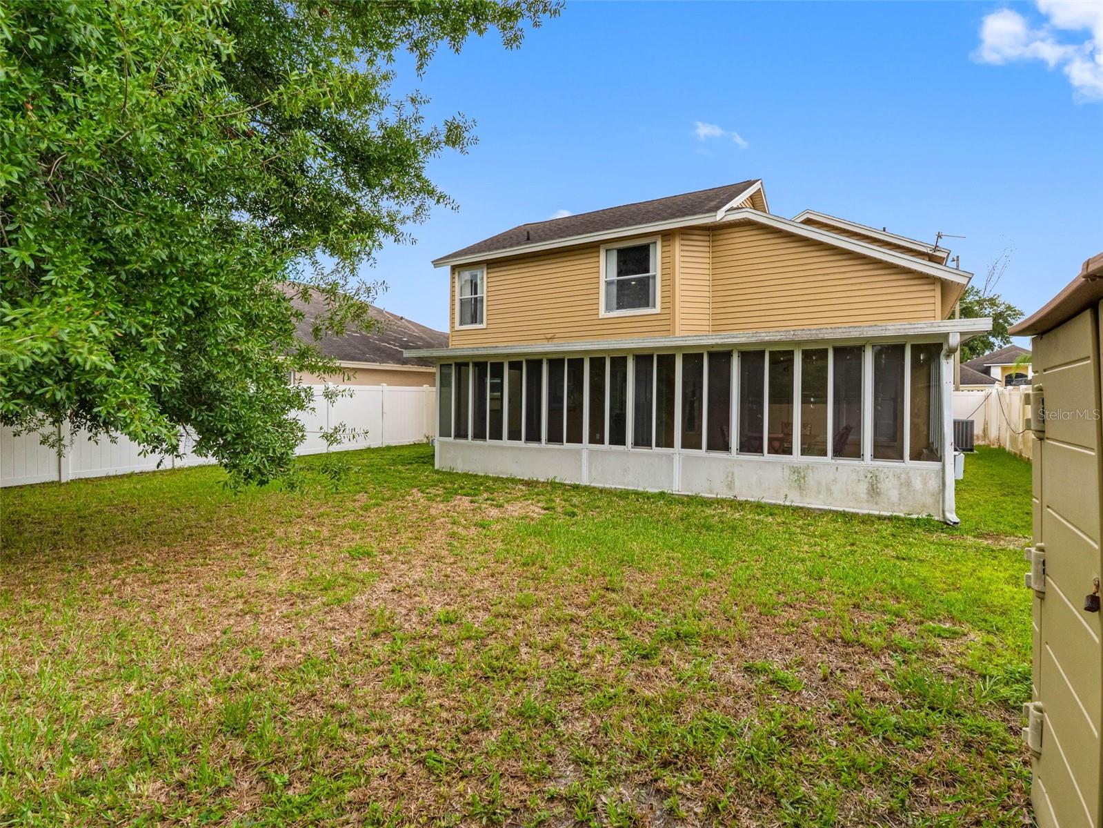 8841 KEY WEST CIR, TAMPA, FL, 33626