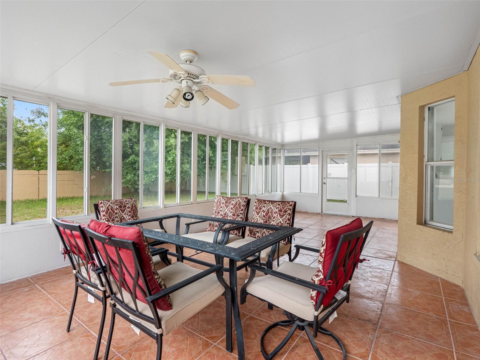 8841 KEY WEST CIR, TAMPA, FL, 33626