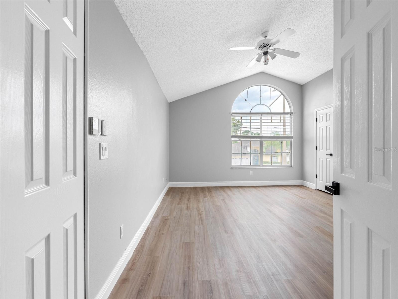 8841 KEY WEST CIR, TAMPA, FL, 33626