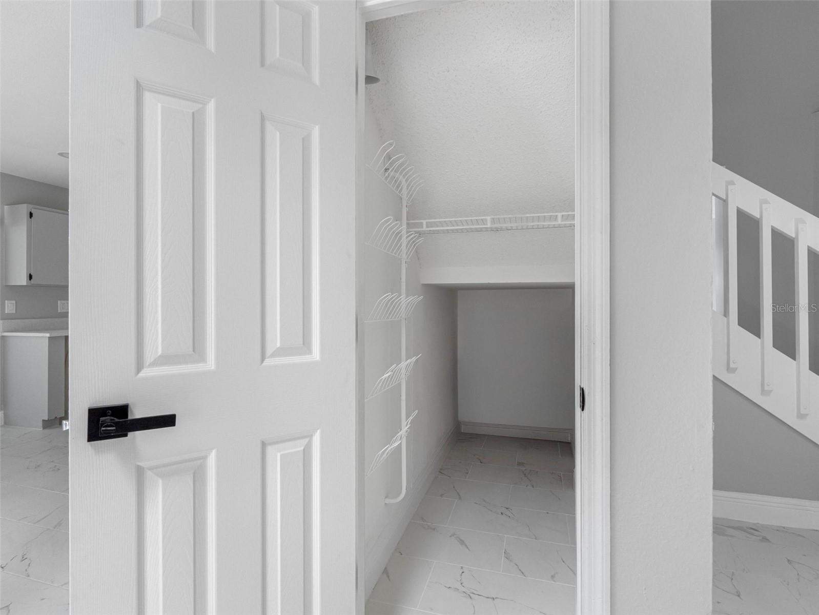 8841 KEY WEST CIR, TAMPA, FL, 33626