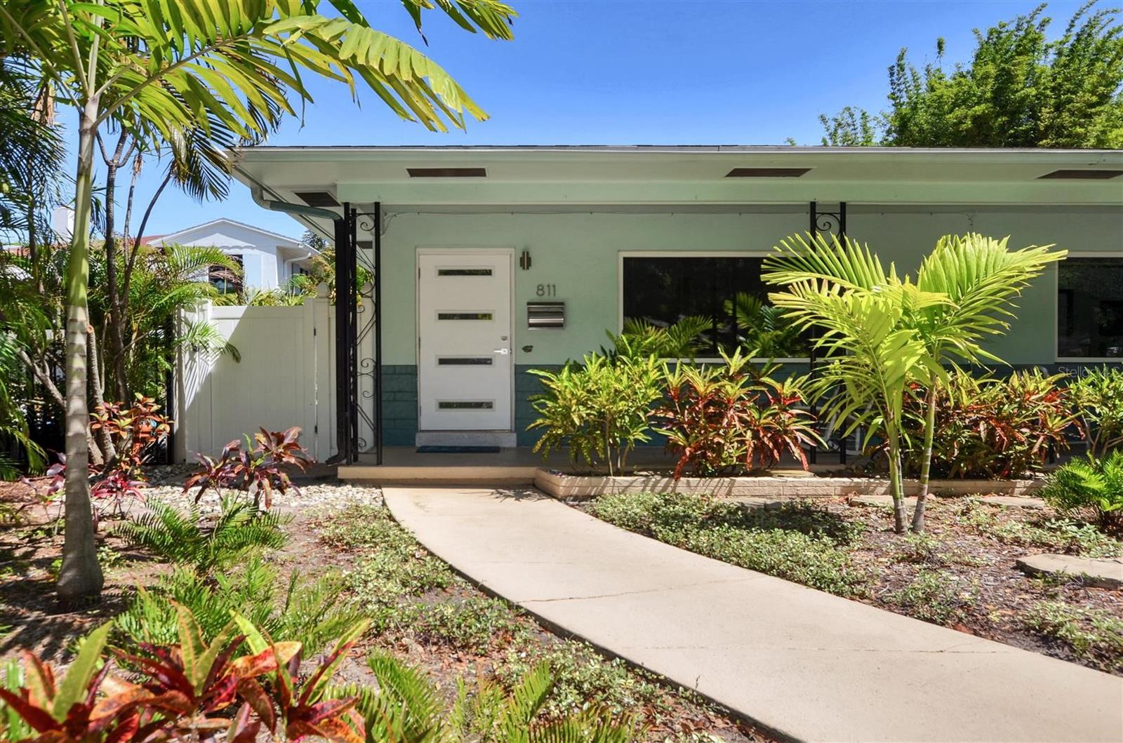 811 26TH AVE N, ST PETERSBURG, FL, 33704