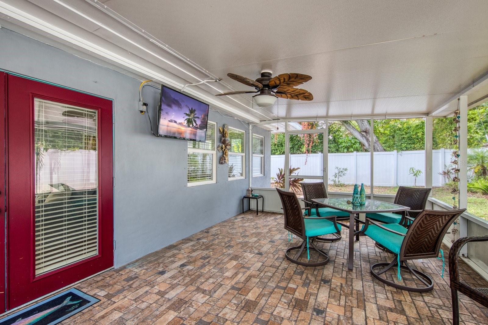 3173 FOUNTAINHEAD DR, LARGO, FL, 33770