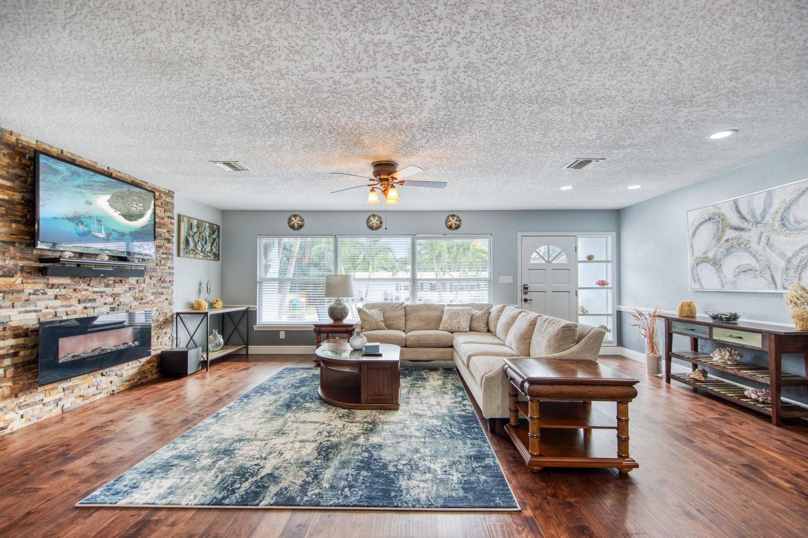 3173 FOUNTAINHEAD DR, LARGO, FL, 33770