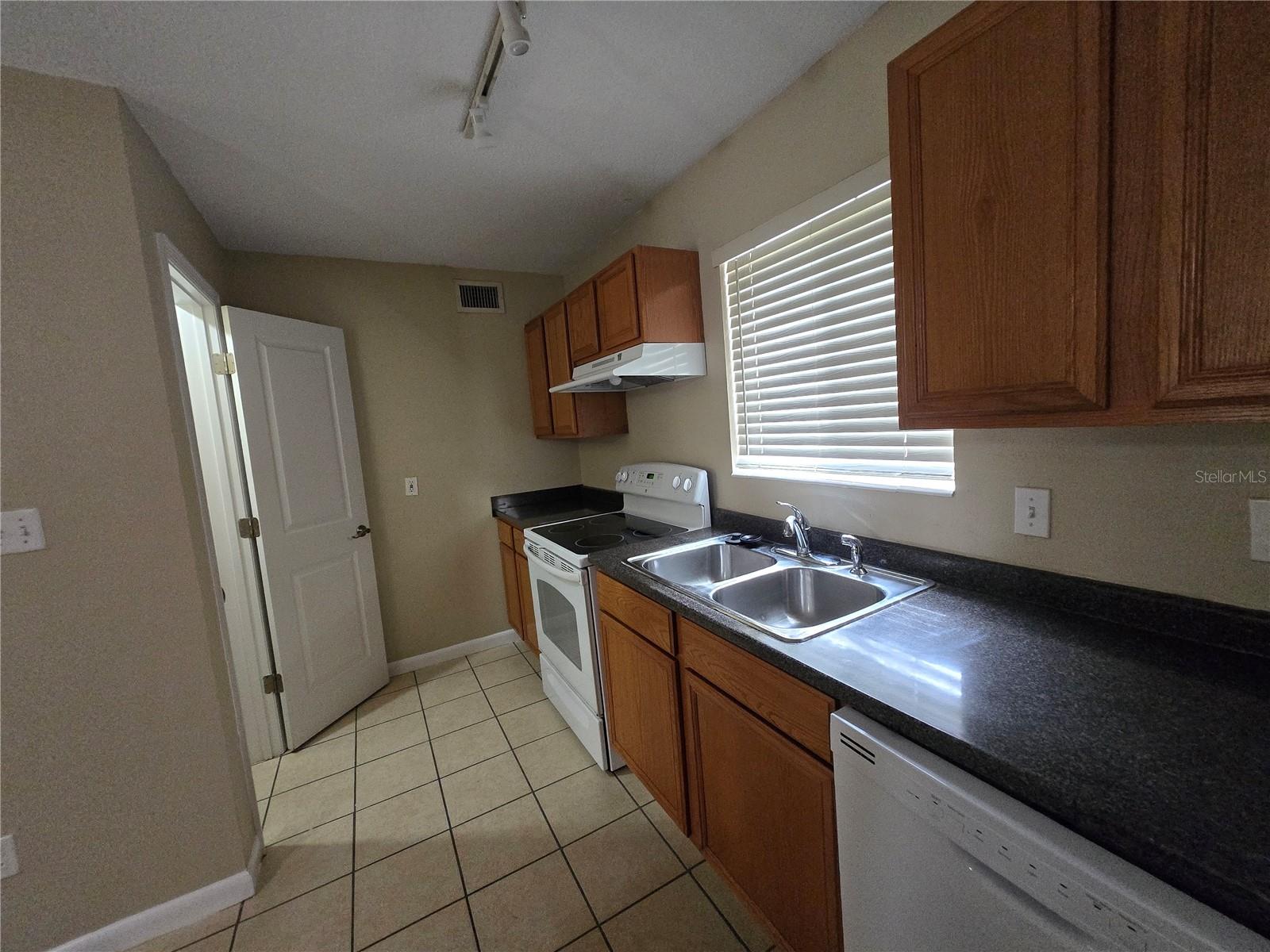 507 NW 39TH RD #106, GAINESVILLE, FL, 32607