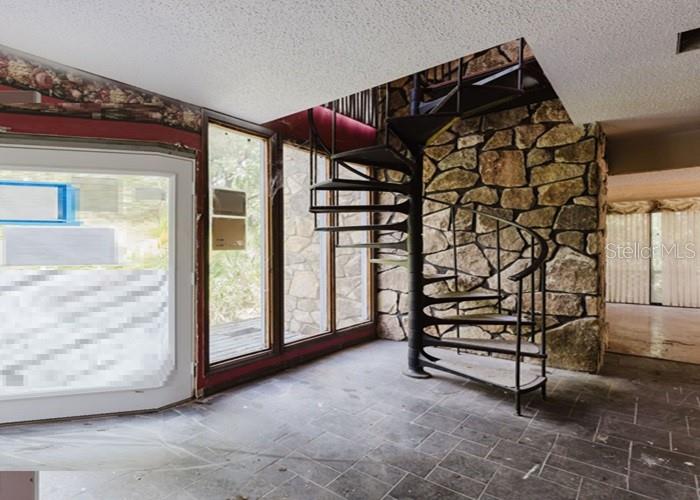 38636 BERCHFIELD RD, LADY LAKE, FL, 32159