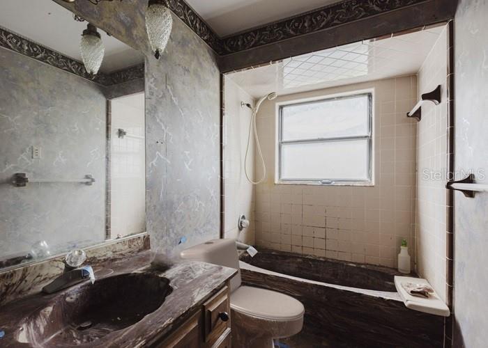 38636 BERCHFIELD RD, LADY LAKE, FL, 32159