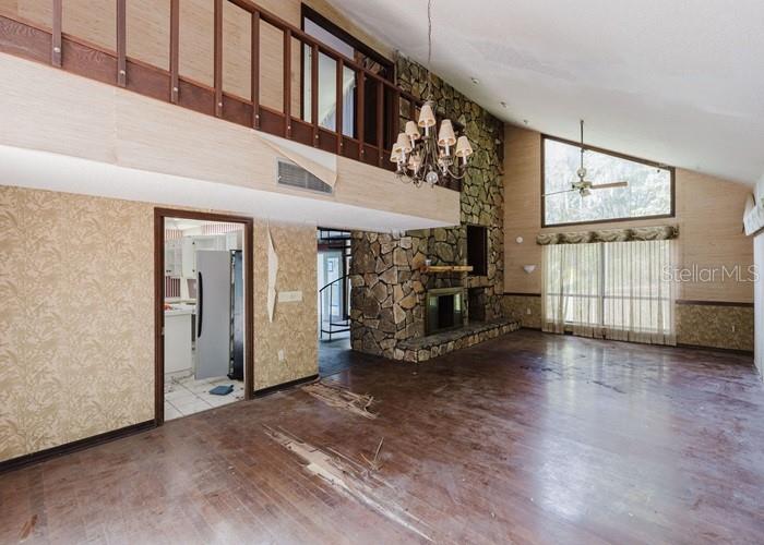 38636 BERCHFIELD RD, LADY LAKE, FL, 32159