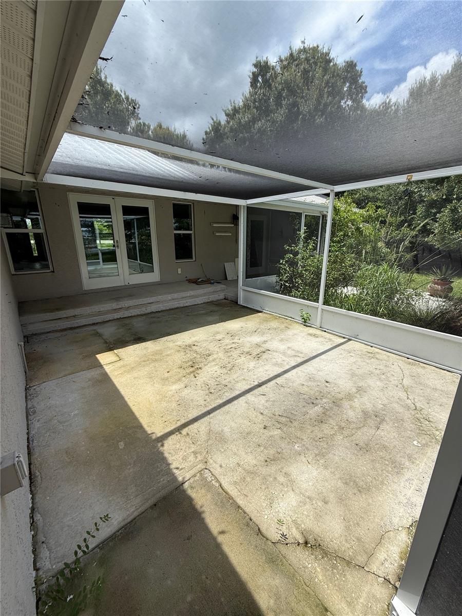 8516 RIVERSIDE DR, PUNTA GORDA, FL, 33982