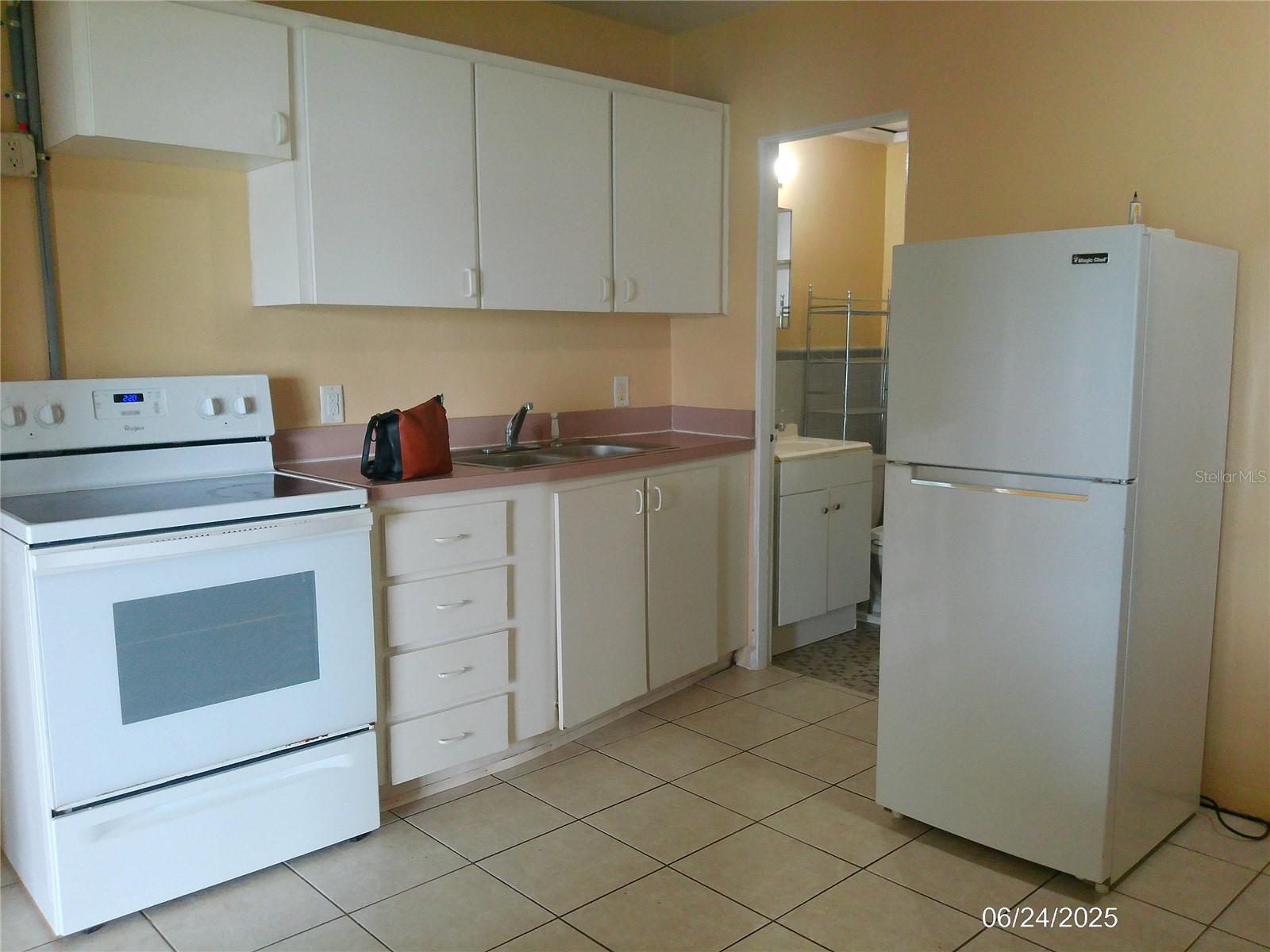 1111 CYPRESS GARDENS BLVD SE #9, WINTER HAVEN, FL, 33880