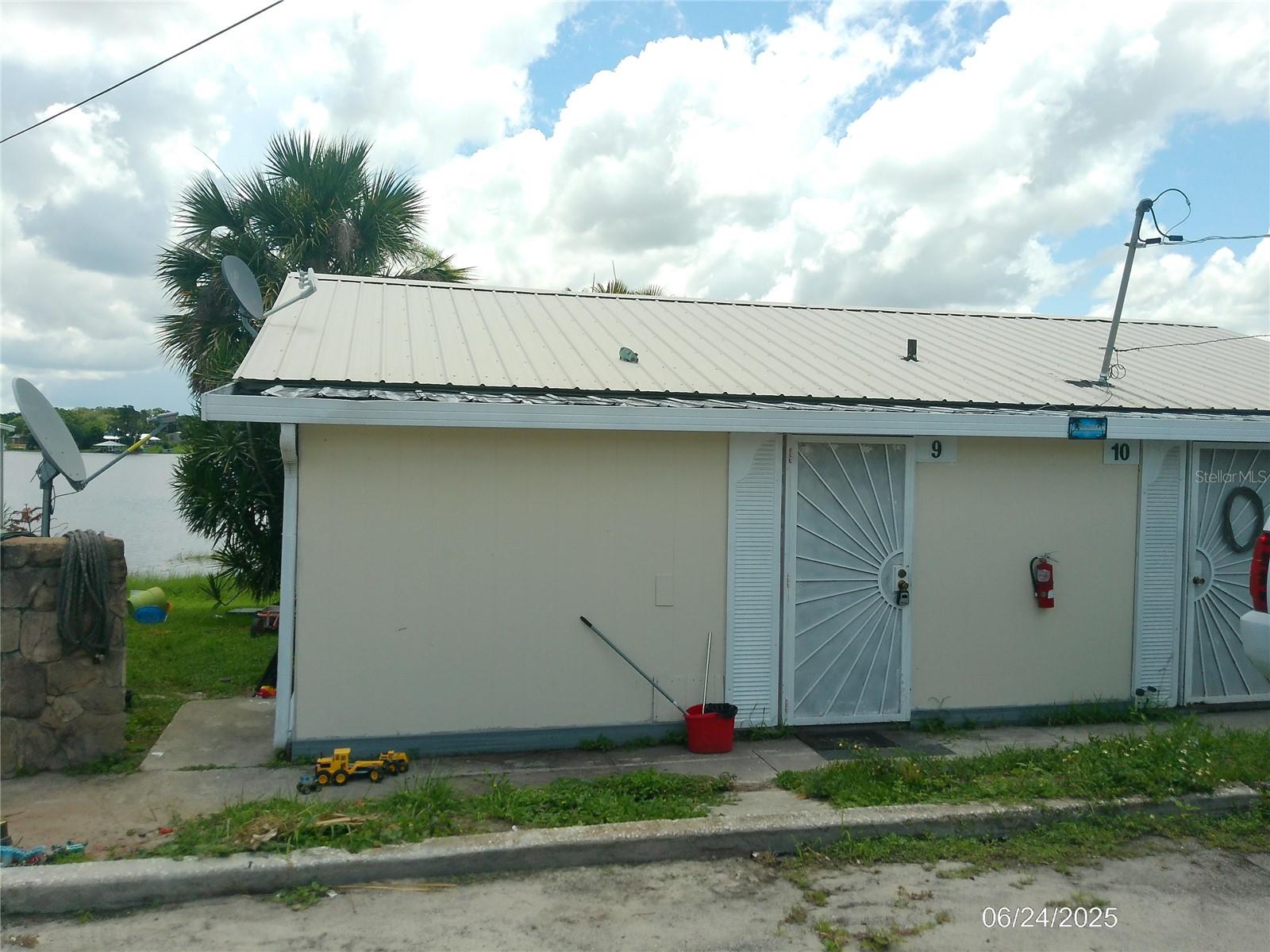 1111 CYPRESS GARDENS BLVD SE #9, WINTER HAVEN, FL, 33880