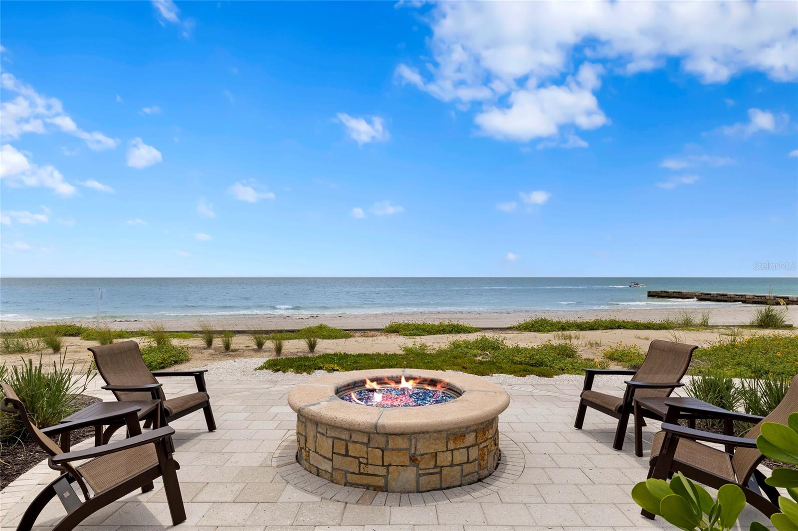 A4658325 Property Photo