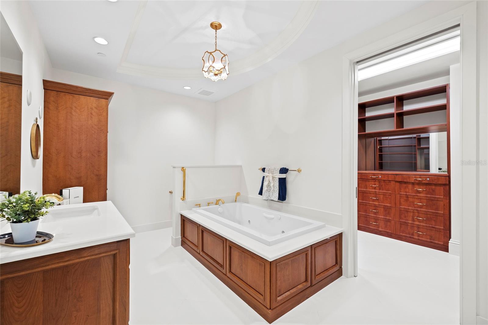 A4658325 Property Photo