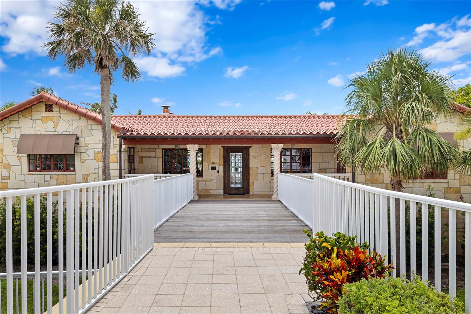 A4658325 Property Photo