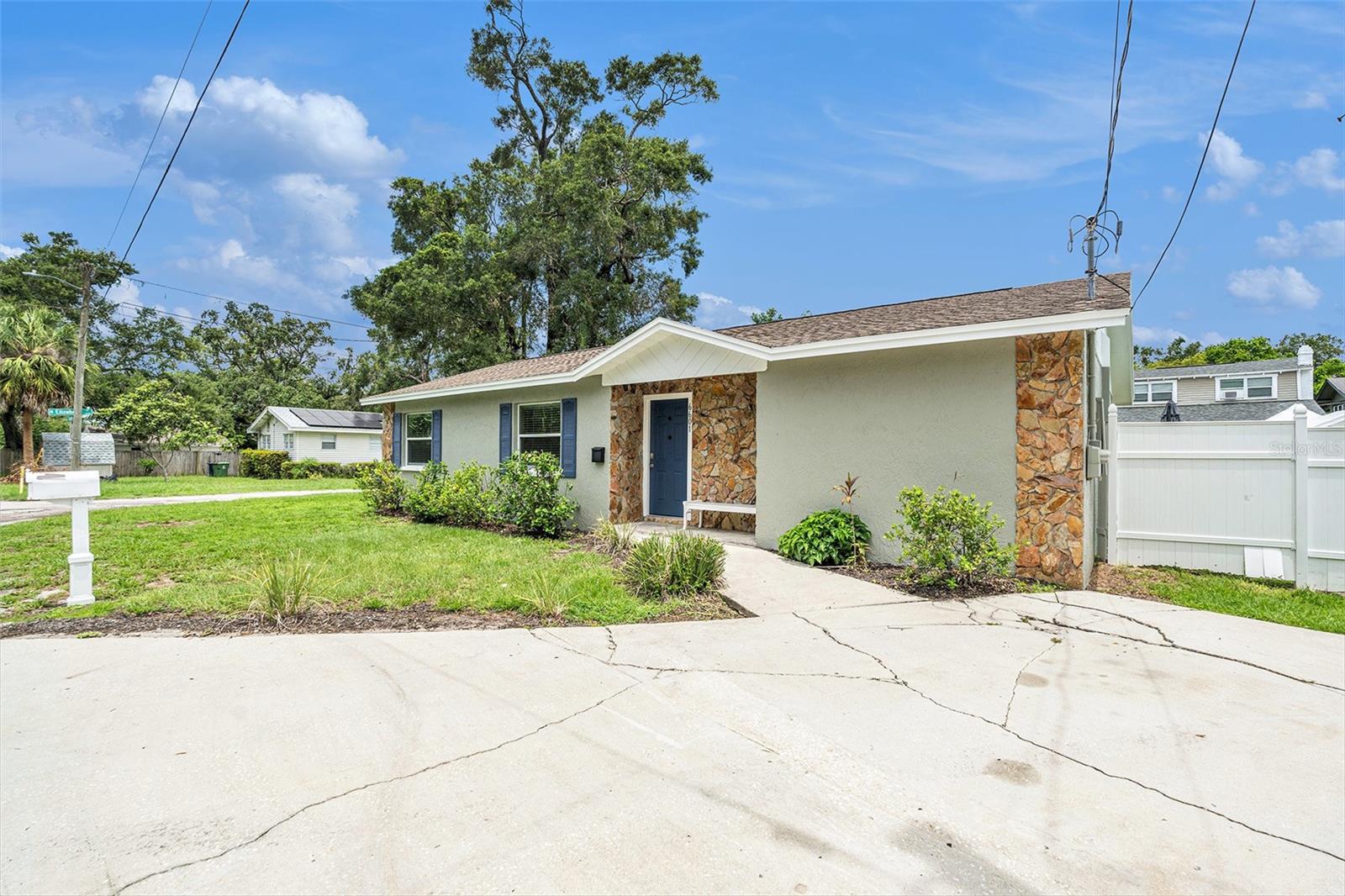 6601 N ELIZABETH ST, TAMPA, FL, 33604