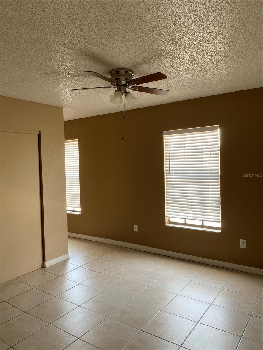 21020 VOYAGER BLVD #5, LAND O LAKES, FL, 34638