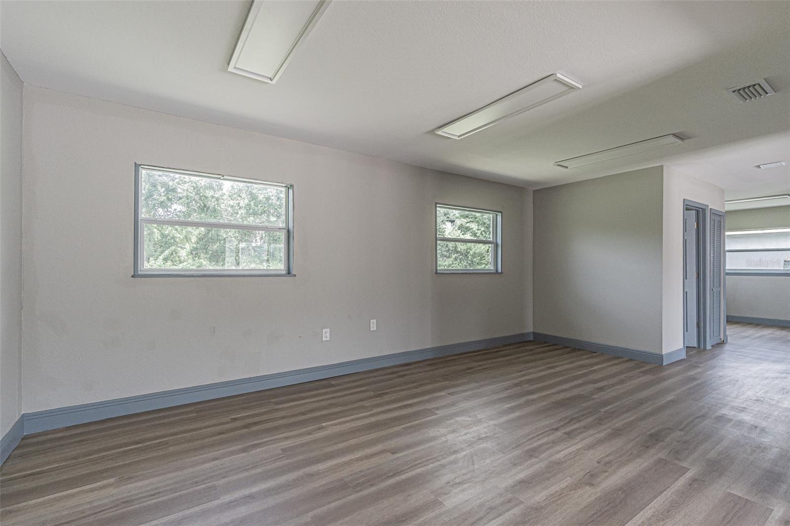 4623 LAND O LAKES BLVD, LAND O LAKES, FL, 34639