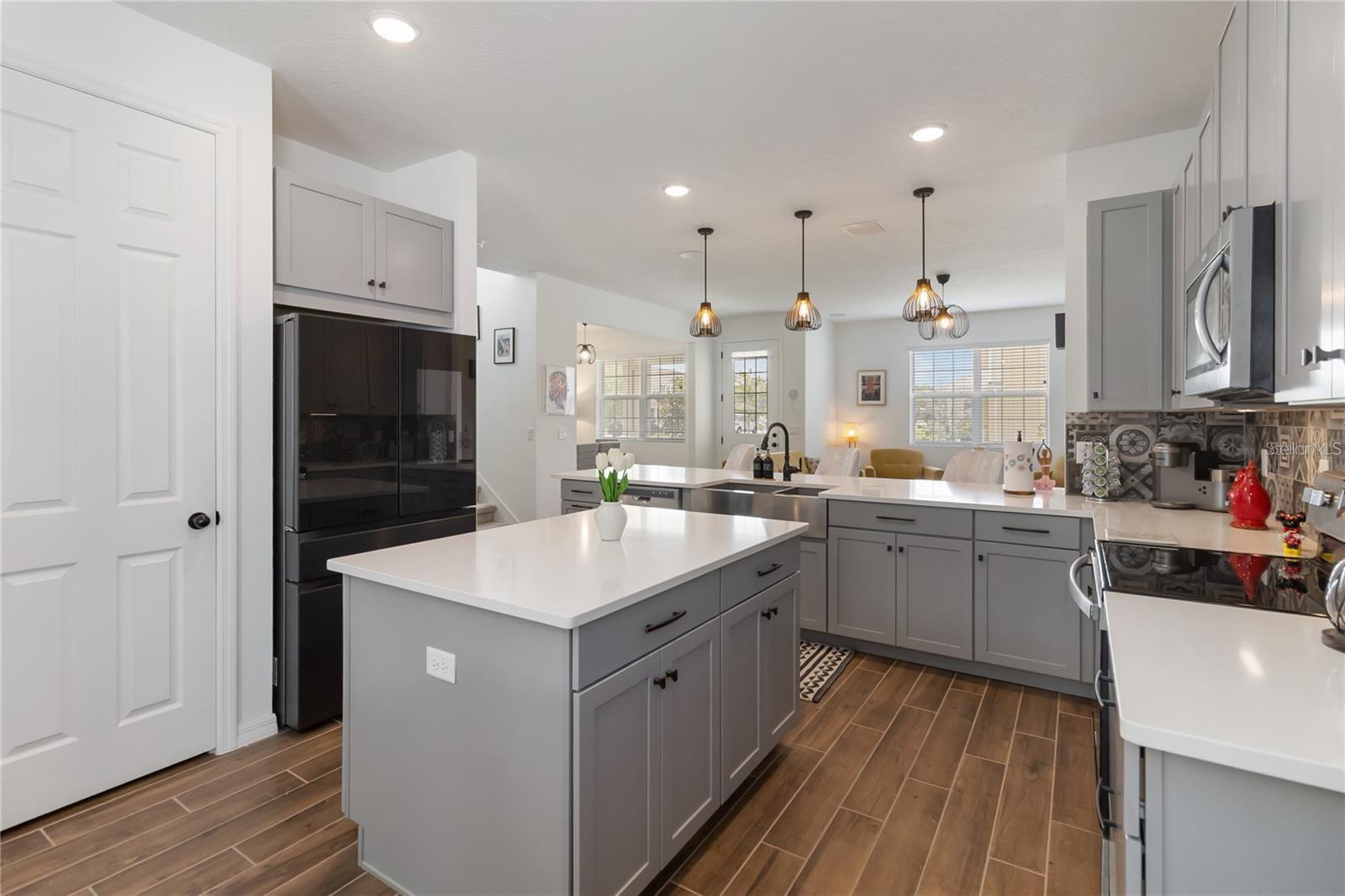 8573 LAMPPOST LN, ORLANDO, FL, 32832