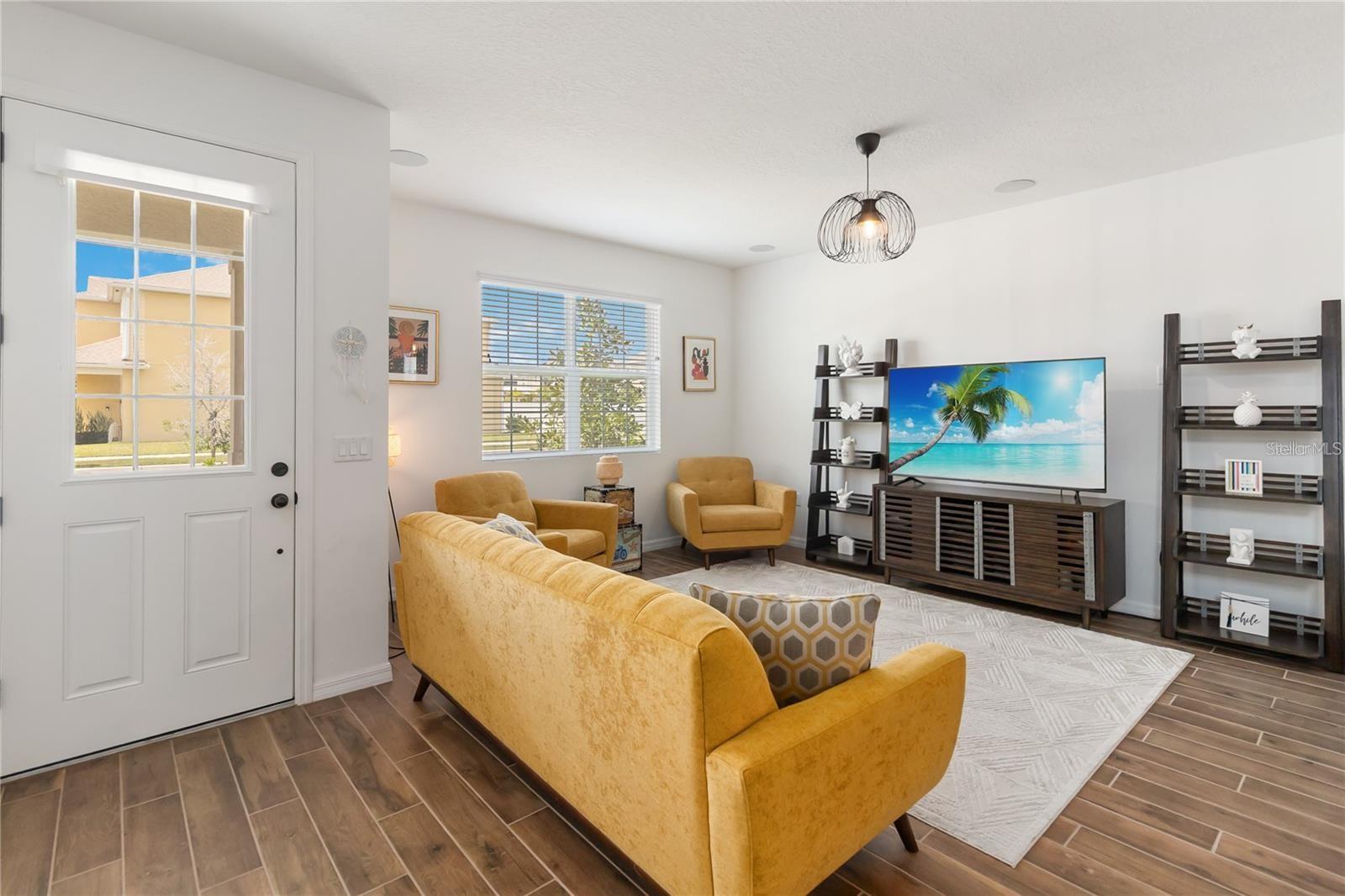 8573 LAMPPOST LN, ORLANDO, FL, 32832