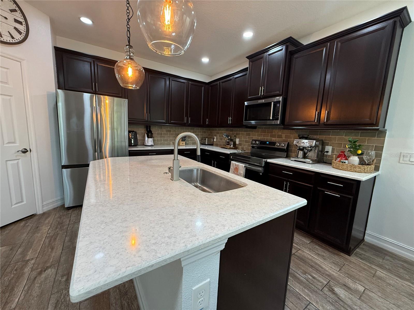 33193 SHADOW BRANCH LN, WESLEY CHAPEL, FL, 33545