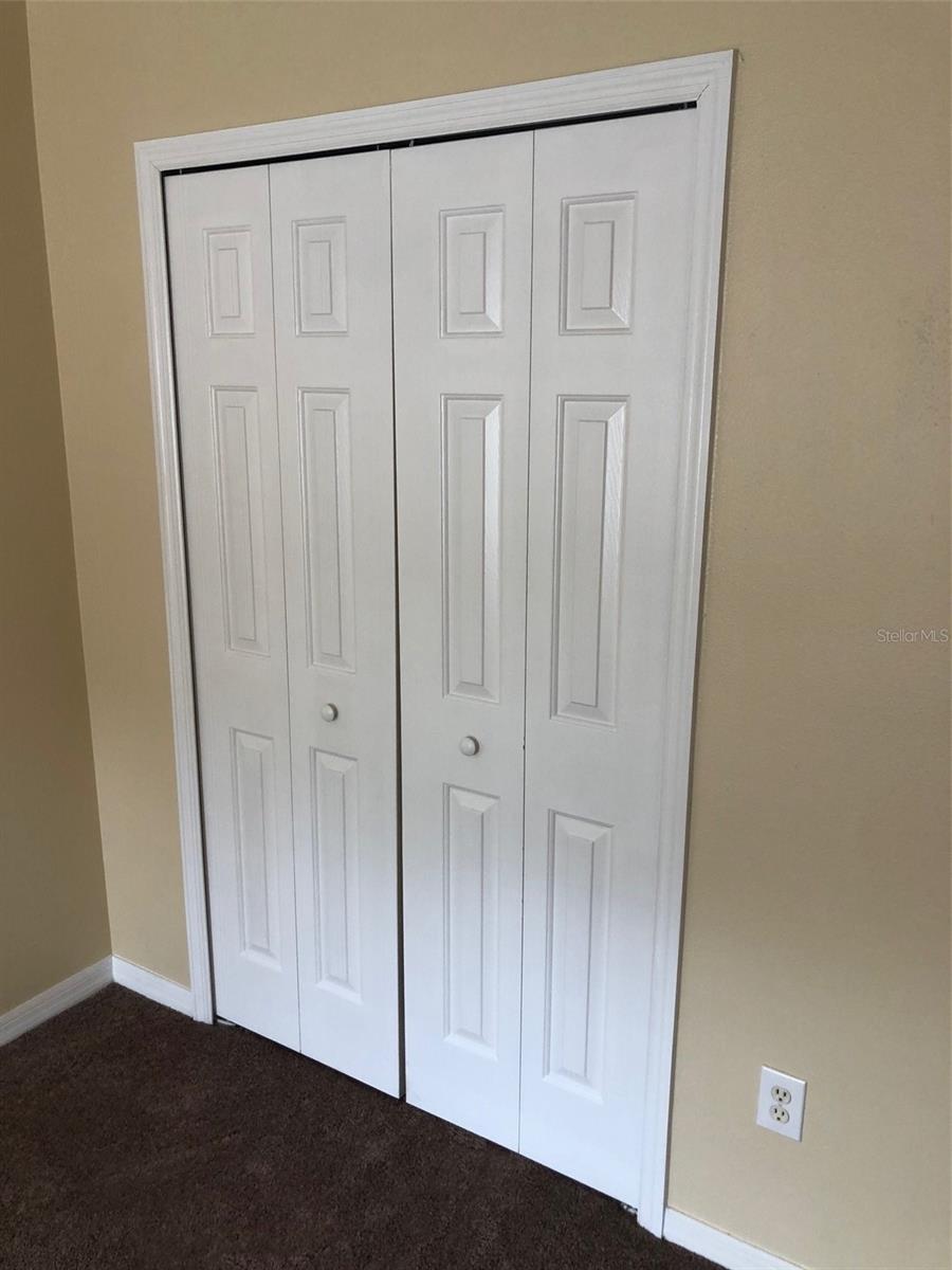 8013 SUTTON TERRACE LN, TAMPA, FL, 33615