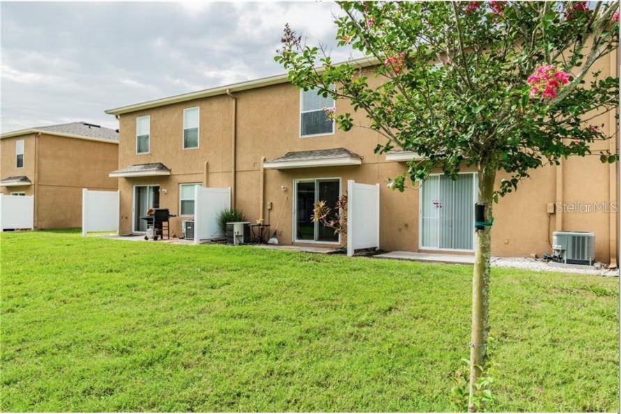 8013 SUTTON TERRACE LN, TAMPA, FL, 33615