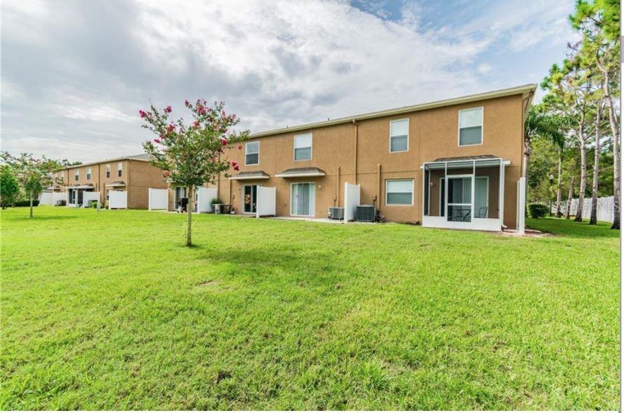 8013 SUTTON TERRACE LN, TAMPA, FL, 33615