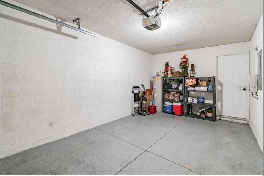 8013 SUTTON TERRACE LN, TAMPA, FL, 33615