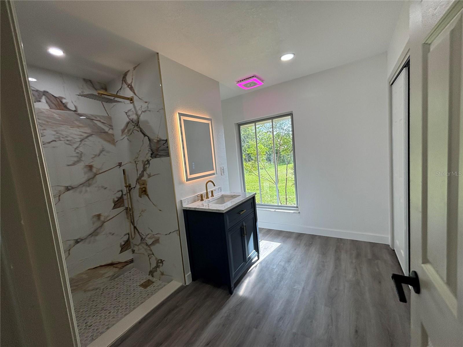 7671 RED GRANGE BLVD, INDIAN LAKE ESTATES, FL, 33855