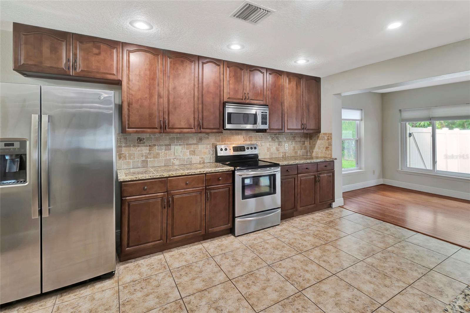 205 S WOODLAND ST, WINTER GARDEN, FL, 34787