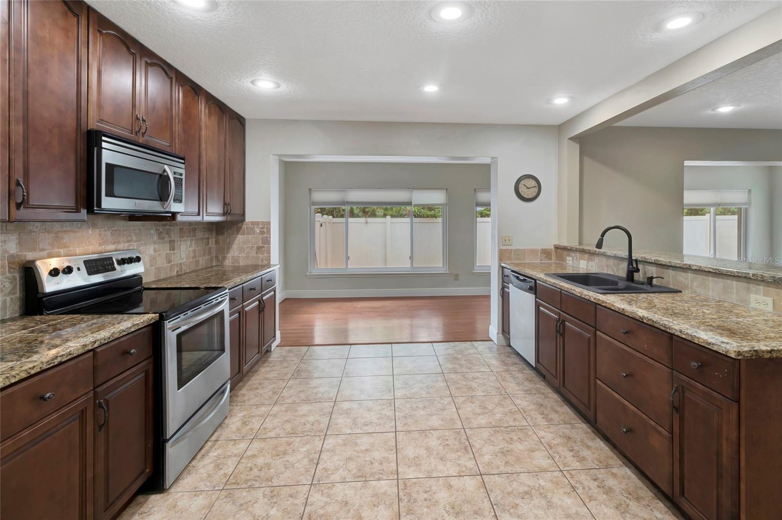 205 S WOODLAND ST, WINTER GARDEN, FL, 34787