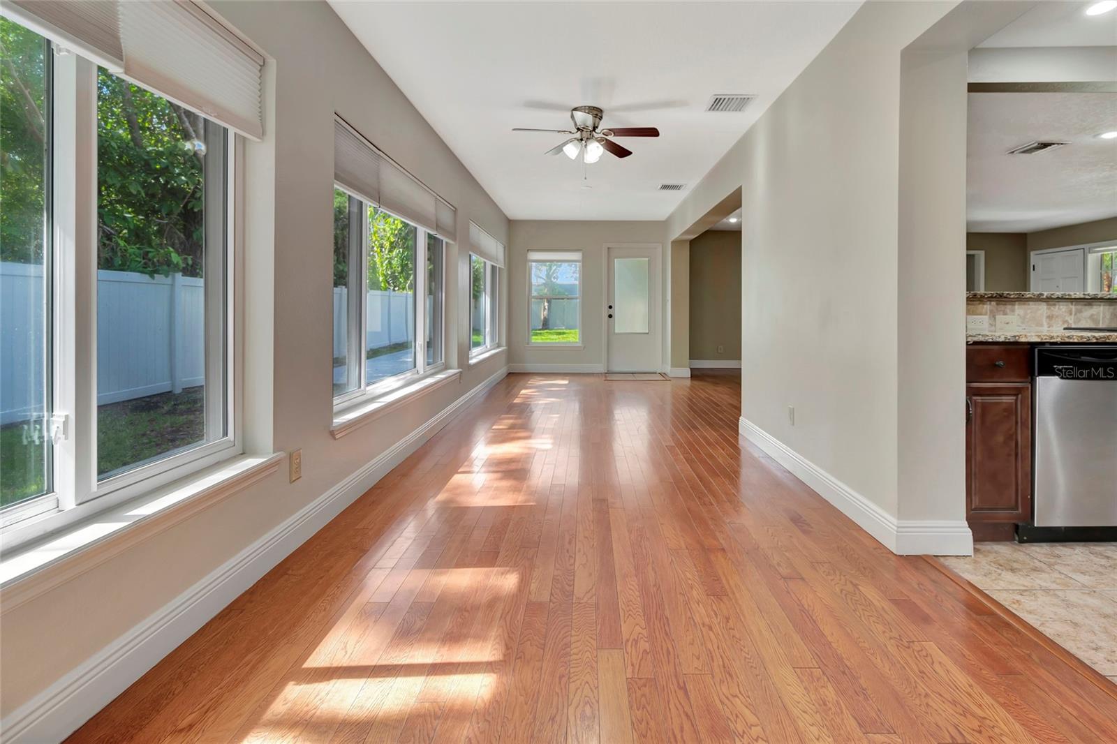 205 S WOODLAND ST, WINTER GARDEN, FL, 34787