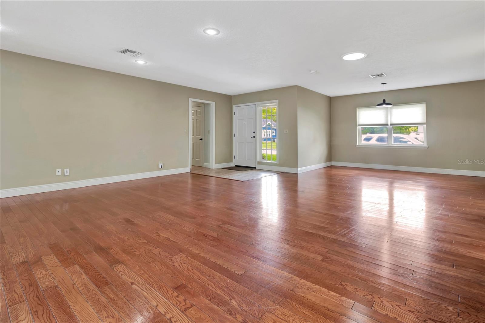 205 S WOODLAND ST, WINTER GARDEN, FL, 34787