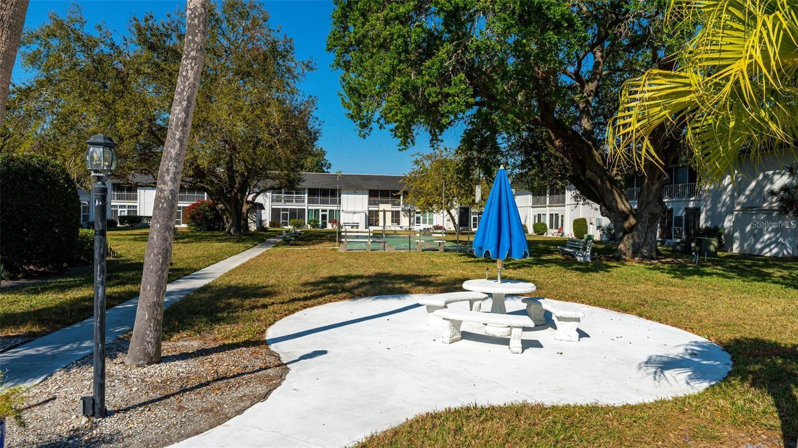 202 47TH AVENUE DR W #333, BRADENTON, FL, 34207