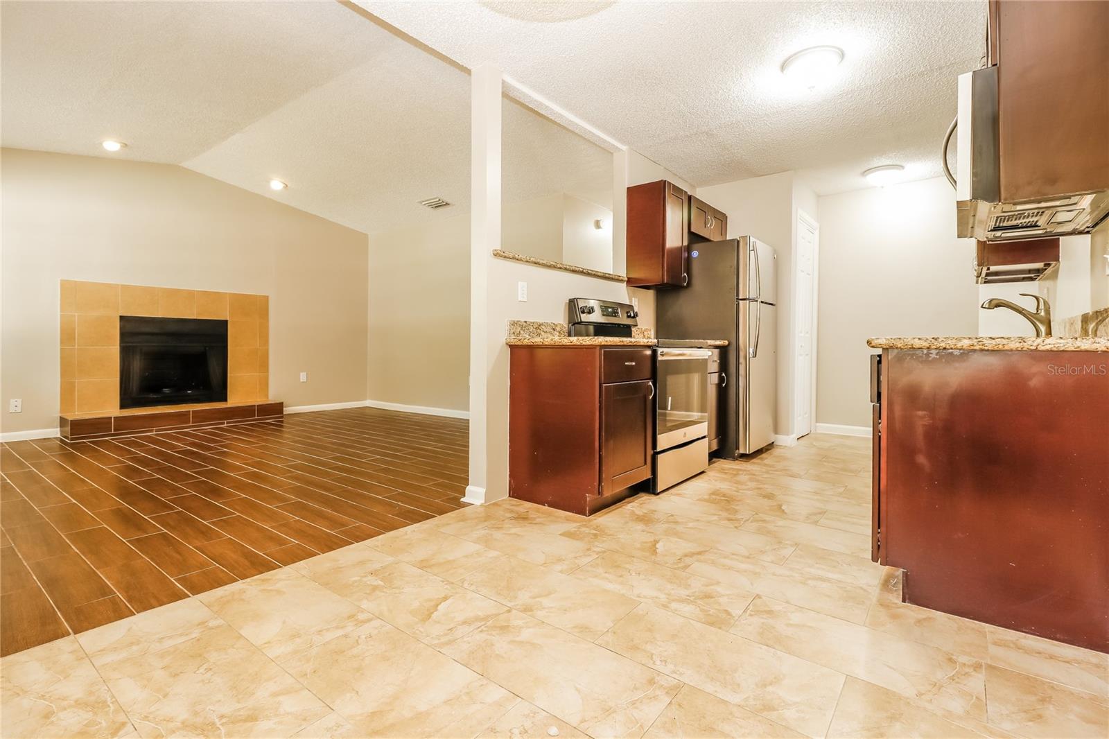 2520 AVENUE A SW, WINTER HAVEN, FL, 33880