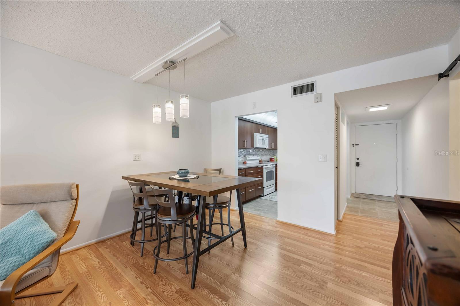 2220 STICKNEY POINT RD #528, SARASOTA, FL, 34231