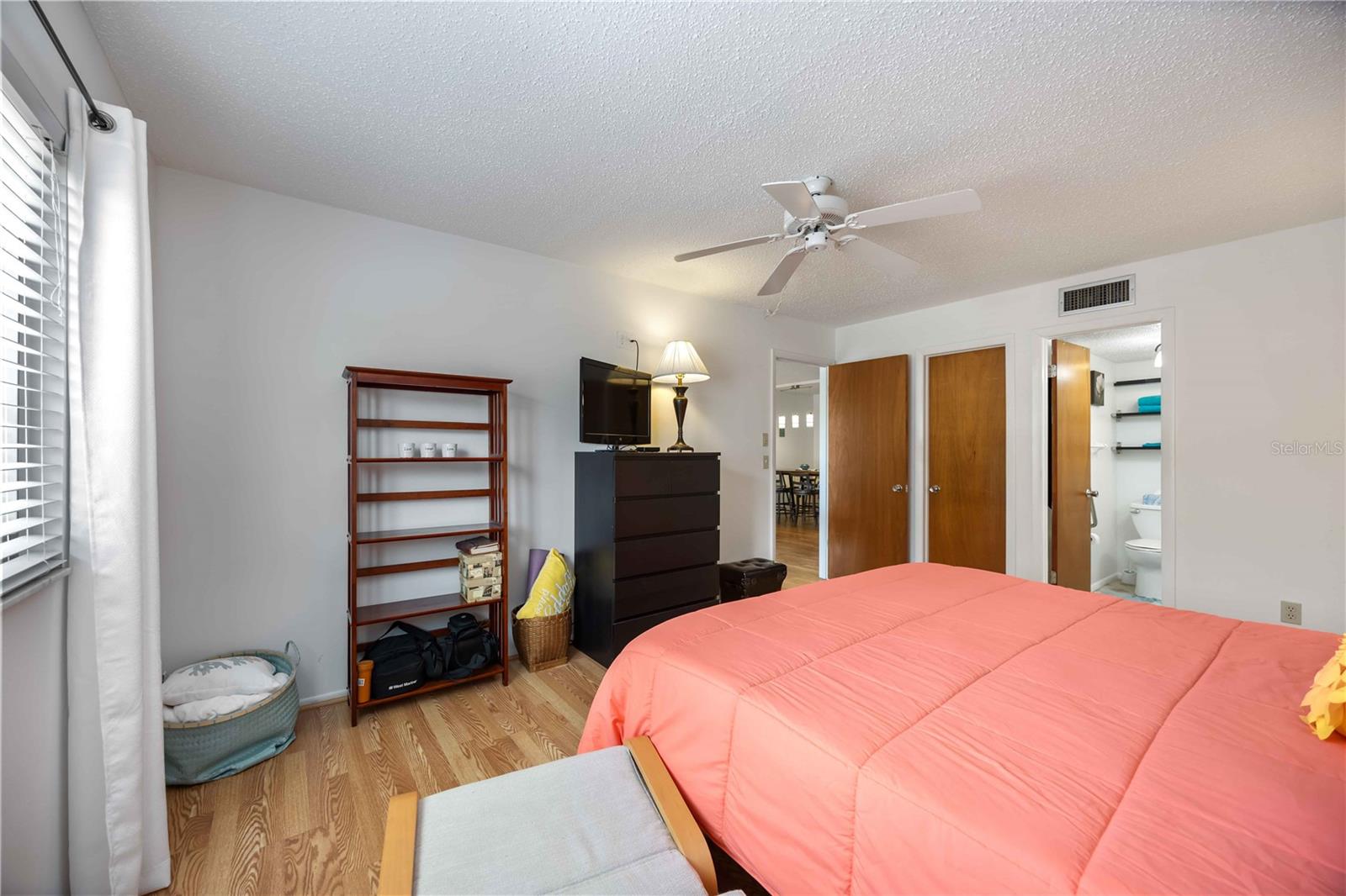 2220 STICKNEY POINT RD #528, SARASOTA, FL, 34231