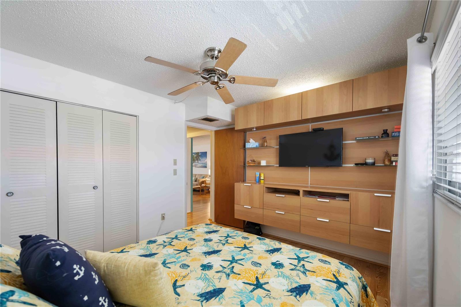 2220 STICKNEY POINT RD #528, SARASOTA, FL, 34231