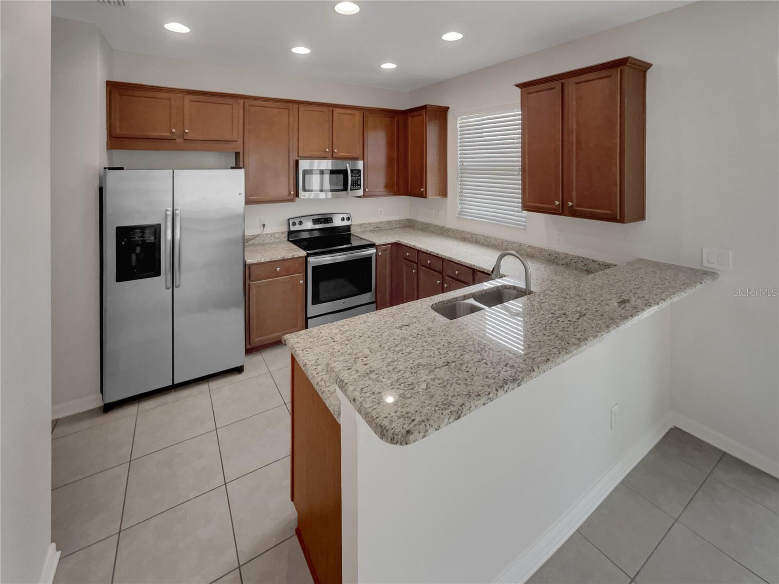 6123 TRENT CREEK DR, SUN CITY CENTER, FL, 33573