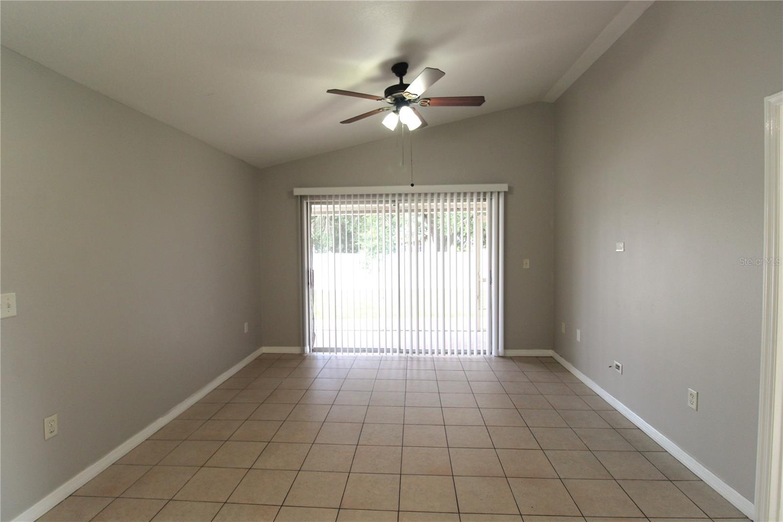 864 HAND AVE, SARASOTA, FL, 34232