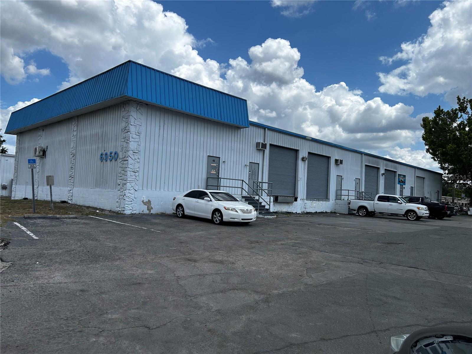 6948 VENTURE CIR, ORLANDO, FL, 32807