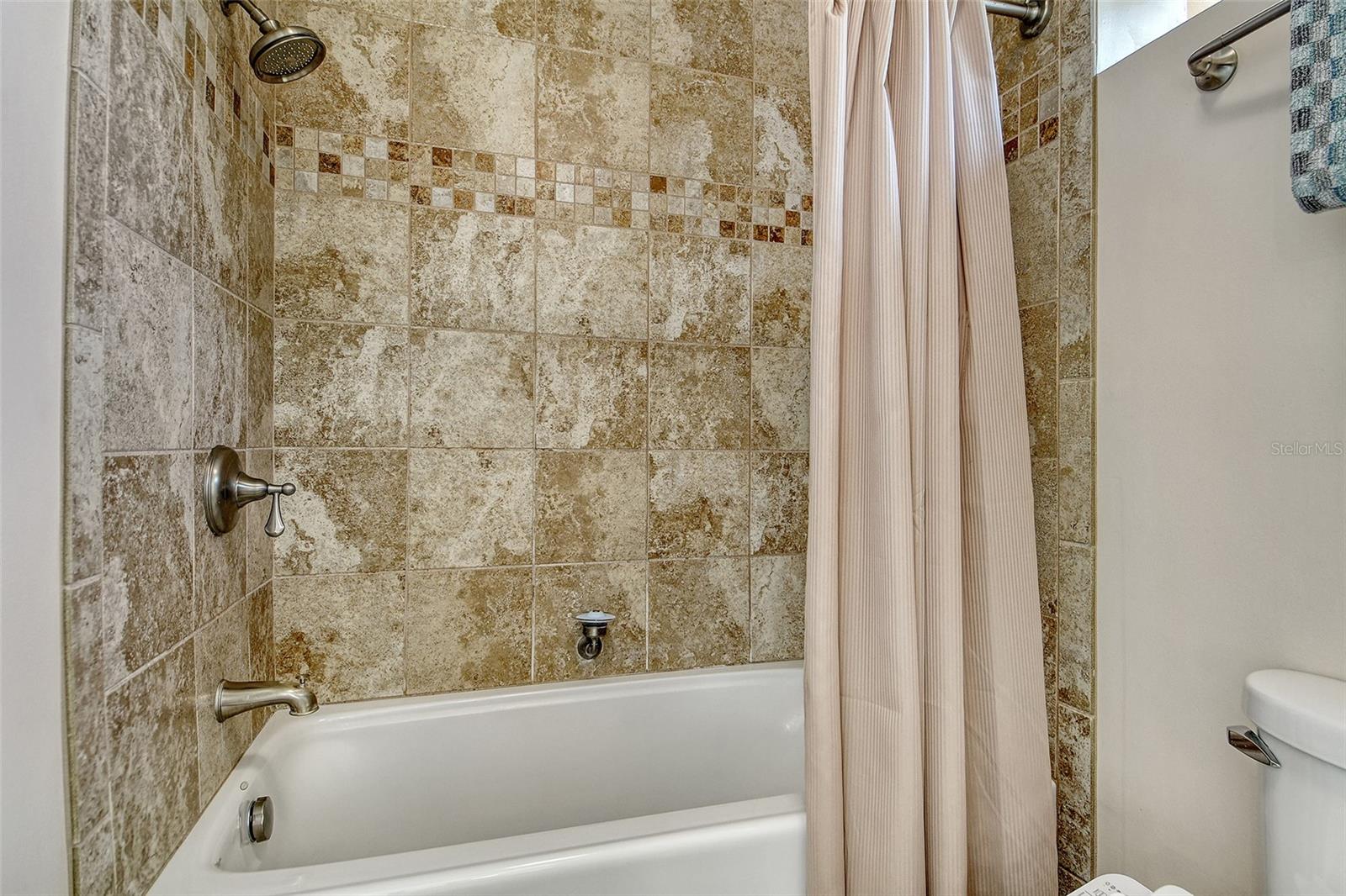 A4658363 Property Photo
