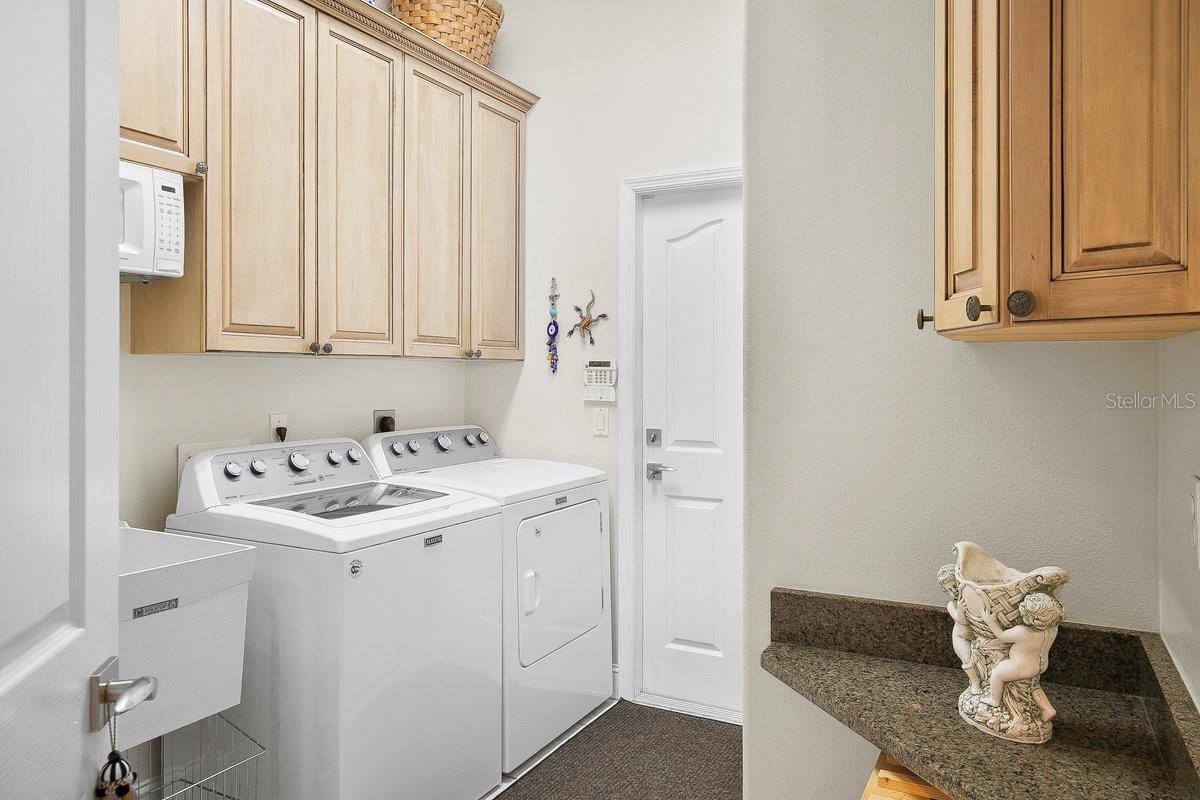A4658368 Property Photo