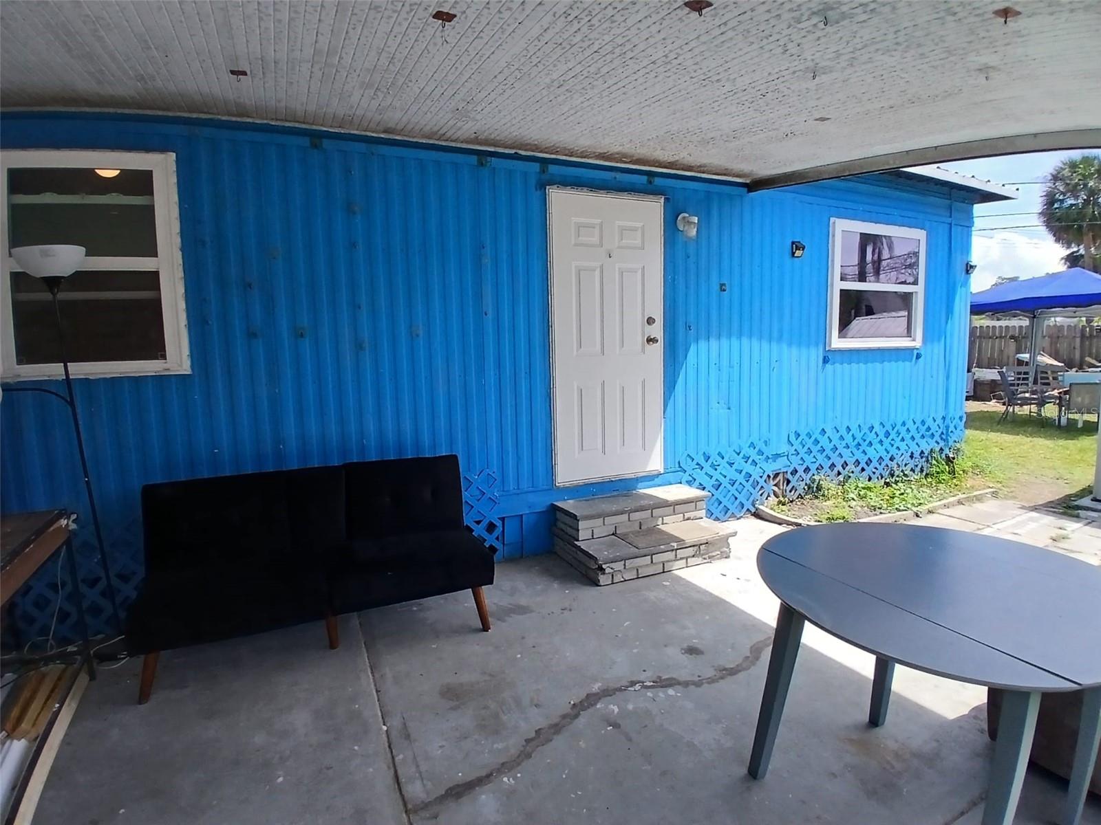 C7512187 Property Photo