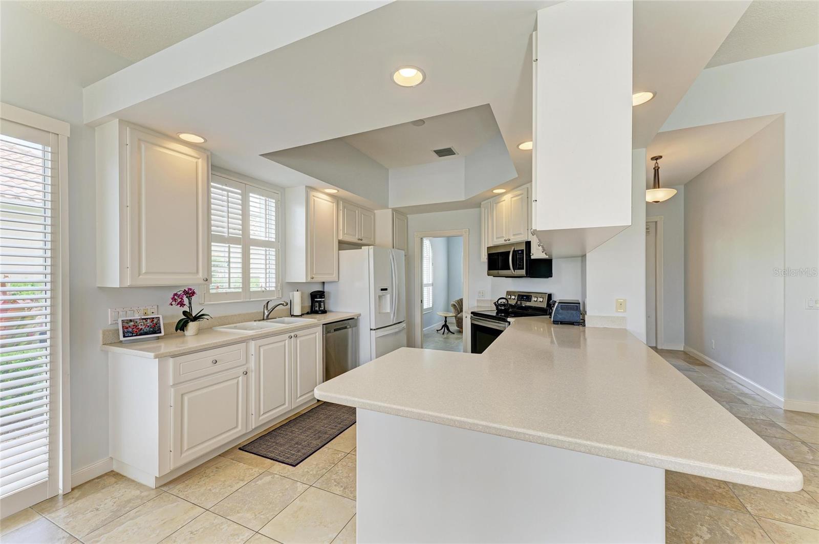 5827 BENEVENTO DR, SARASOTA, FL, 34238