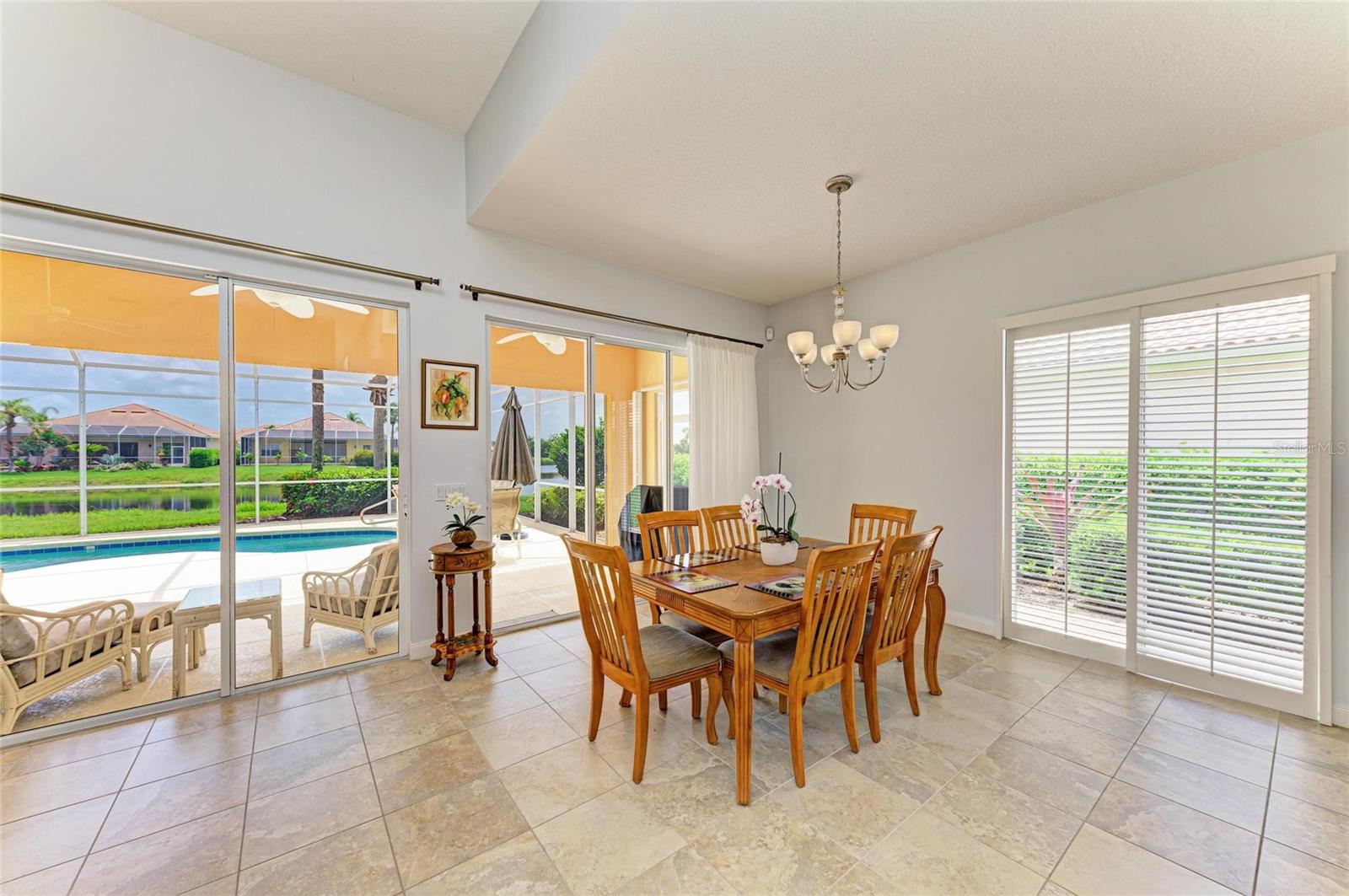 5827 BENEVENTO DR, SARASOTA, FL, 34238