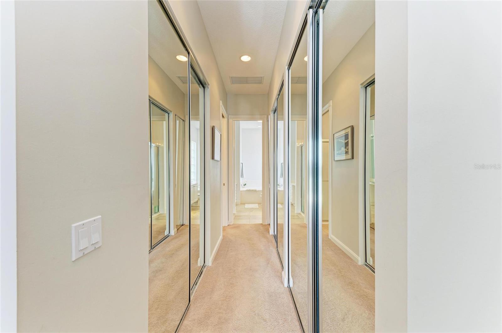 5827 BENEVENTO DR, SARASOTA, FL, 34238