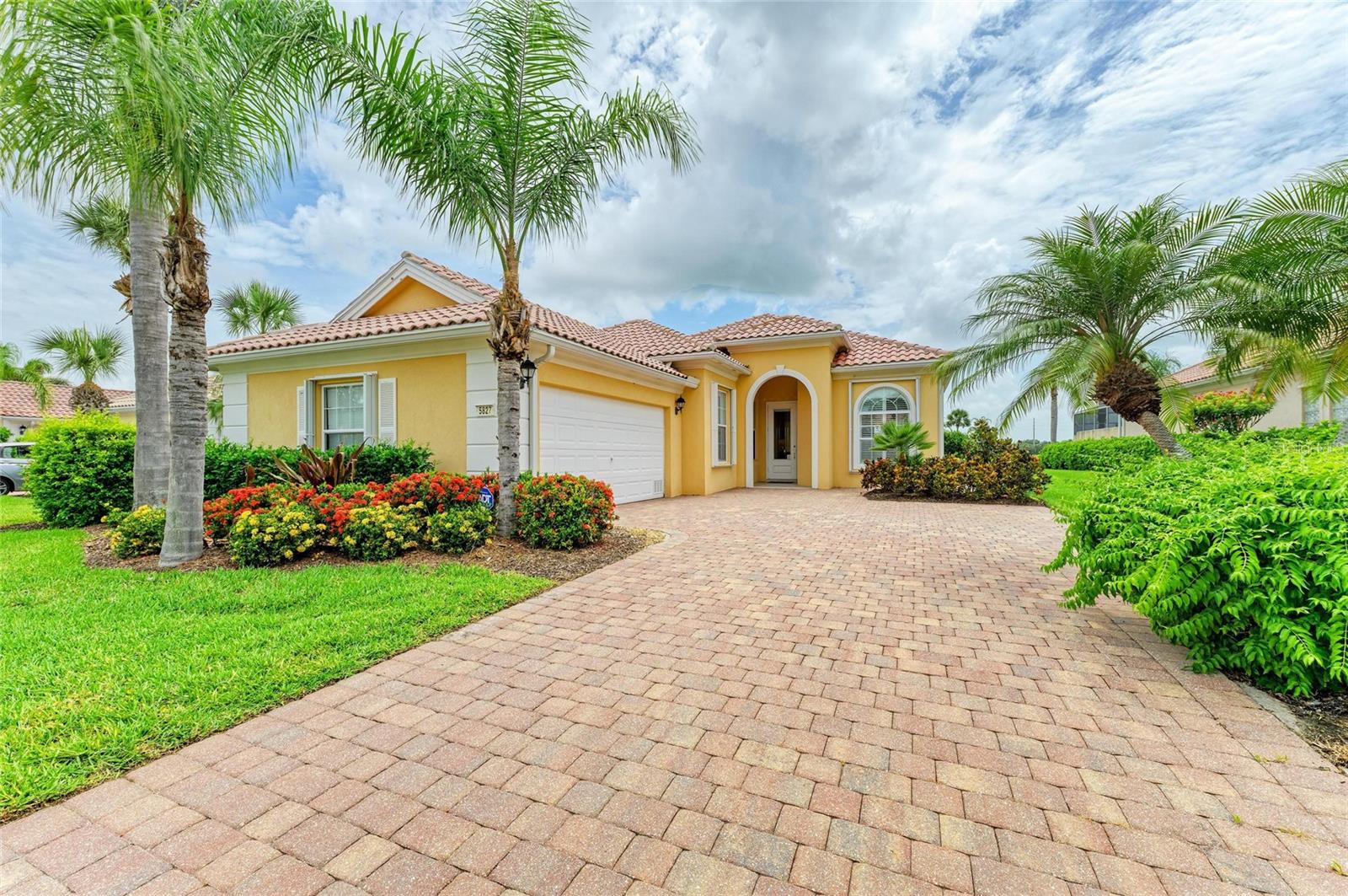 5827 BENEVENTO DR, SARASOTA, FL, 34238