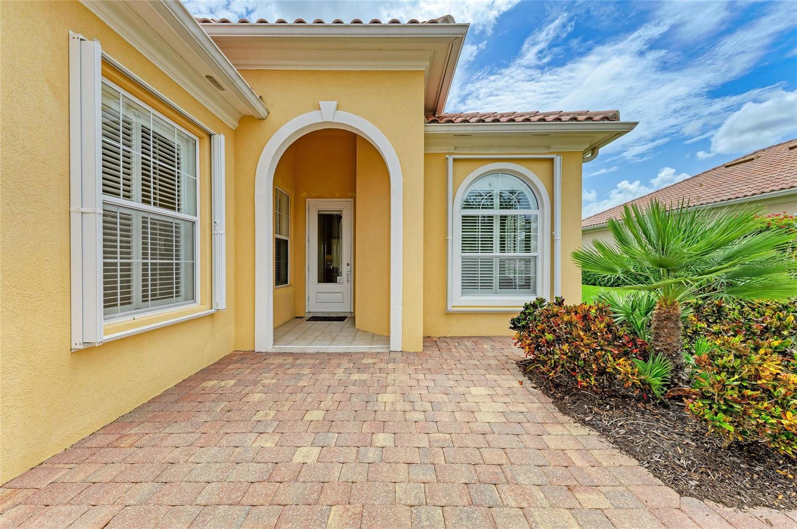 5827 BENEVENTO DR, SARASOTA, FL, 34238