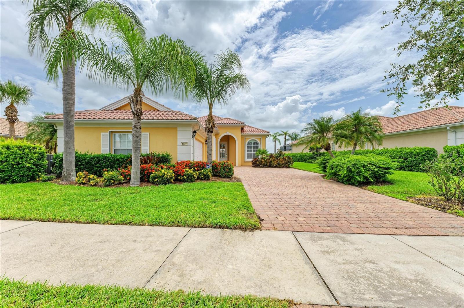 5827 BENEVENTO DR, SARASOTA, FL, 34238